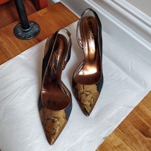Vintage Kenneth Cole New York, 7.5, bronze gold stilletos